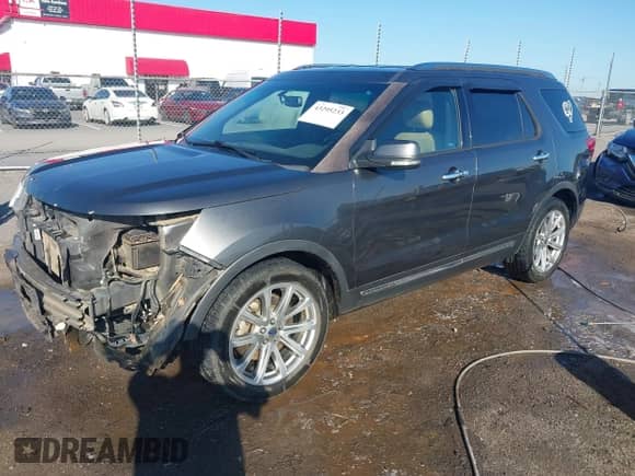 2017 Ford Explorer Limited z VIN 1FM5K7F87HGC69830, wystawiony jako IAAI lot #43295233 z przebiegiem 189 887 mil mil oraz . Historia ofert i sprzedaży dostępna na DreamBid. Obrazek 21.