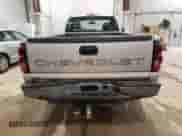 2006 Chevrolet Silverado 1500 LS z VIN 1GCEK14T36E135138, wystawiony jako Copart lot #87360994 z przebiegiem 76 755 mil mil oraz Nie do naprawy • Non repairable. Historia ofert i sprzedaży dostępna na DreamBid. Obrazek 6.