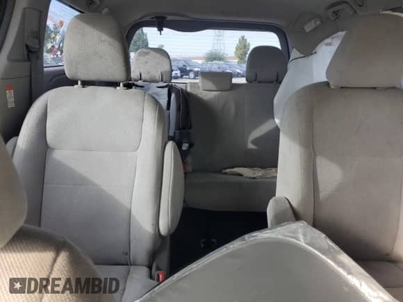 2017 Toyota Sienna L with VIN 5TDZZ3DC2HS832404, listed as a Copart auction lot 81768025 with 83,955 mi miles and Salvage title. Bid and sale history available at DreamBid. Image 10.