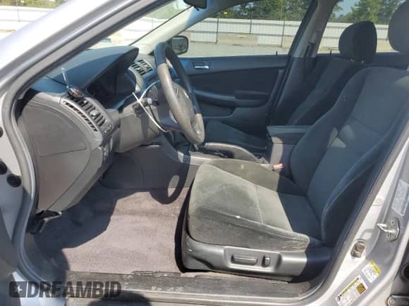 2007 Honda Accord LX с VIN 1HGCM663X7A005167, выставлен на аукционе Copart как лот 63980895 с пробегом 170 914 миль миль и Списание • Salvage title. История ставок и продаж доступна на DreamBid. Изображение 7.