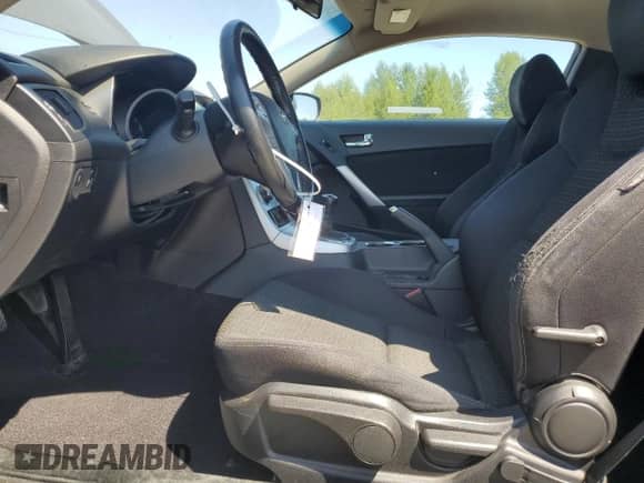 2010 Hyundai Genesis Coupe Premium с VIN KMHHT6KD4AU014924, выставлен на аукционе Copart как лот 65768285 с пробегом 72 106 миль миль и Списание • Salvage title. История ставок и продаж доступна на DreamBid. Изображение 7.