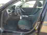 2018 BMW 3 Series 320i z VIN WBA8E1G56JNU92241, wystawiony jako Copart lot #86689075 z przebiegiem 68 855 mil mil oraz Szkoda całkowita • Salvage title. Historia ofert i sprzedaży dostępna na DreamBid. Obrazek 7.