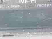 2002 Chevrolet Silverado 1500 LS z VIN 2GCEC19T921110469, wystawiony jako IAAI lot #39912012 z przebiegiem 288 705 mil mil oraz . Historia ofert i sprzedaży dostępna na DreamBid. Obrazek 16.