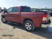 2021 Ram 1500 Big Horn z VIN 1C6RREFG1MN593219, wystawiony jako Copart lot #56027765 z przebiegiem 81 616 mil mil oraz Szkoda całkowita • Salvage title. Historia ofert i sprzedaży dostępna na DreamBid. Obrazek 2.