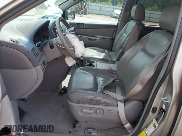 2007 Toyota Sienna CE with VIN 5TDZK23CX7S096469, listed as a Copart auction lot 70981095 with Not provided miles and Salvage title. Bid and sale history available at DreamBid. Image 7.