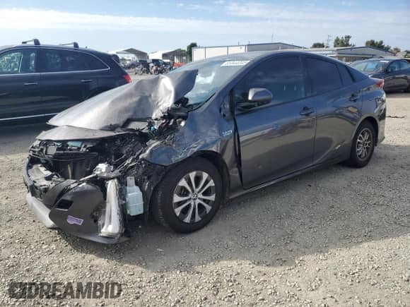 2020 Toyota Prius LE with VIN JTDKARFP6L3122203, listed as a Copart auction lot 85944045 with 98,896 mi miles and Salvage title. Bid and sale history available at DreamBid. Image 1.