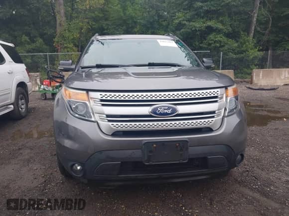 2012 Ford Explorer XLT z VIN 1FMHK7D83CGA86286, wystawiony jako IAAI lot #43033432 z przebiegiem 141 099 mil mil oraz . Historia ofert i sprzedaży dostępna na DreamBid. Obrazek 6.