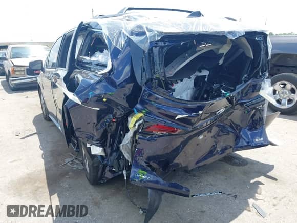 2025 Toyota Sienna XLE z VIN 5TDYRKEC1SS255652, wystawiony jako IAAI lot #42989500 z przebiegiem Nie podano mil oraz . Historia ofert i sprzedaży dostępna na DreamBid. Obrazek 3.