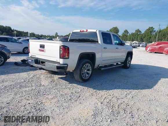 2018 GMC Sierra 1500 SLT z VIN 3GTP1NEC8JG573737, wystawiony jako IAAI lot #43151008 z przebiegiem 89 925 mil mil oraz . Historia ofert i sprzedaży dostępna na DreamBid. Obrazek 4.