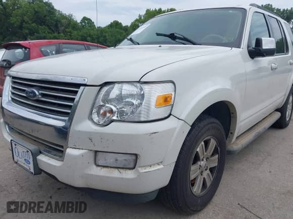 2010 Ford Explorer XLT с VIN 1FMEU7DE4AUA73127, выставлен на аукционе IAAI как лот 42810359 с пробегом 199 078 миль миль и . История ставок и продаж доступна на DreamBid. Изображение 12.