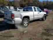 2010 Dodge Dakota z VIN 1D7CE3BK1AS221083, wystawiony jako Copart lot #83998494 z przebiegiem 280 749 mil mil oraz Szkoda całkowita • Salvage title. Historia ofert i sprzedaży dostępna na DreamBid. Obrazek 3.