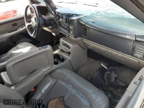 2001 Chevrolet Tahoe LT with VIN 1GNEC13T41R222828, listed as a Copart auction lot 59849325 with Not provided miles and Salvage title. Bid and sale history available at DreamBid. Image 8.