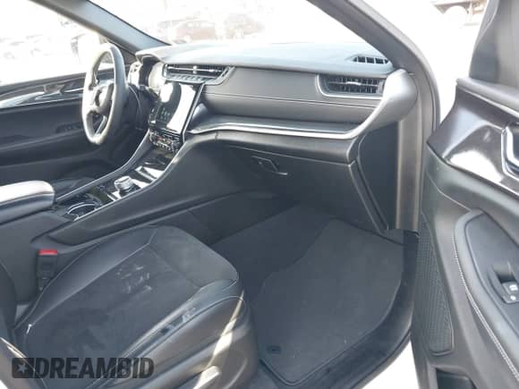 2023 Jeep Grand Cherokee Altitude with VIN 1C4RJKAGXP8793041, listed as a IAAI auction lot 41470466 with 15,477 mi miles and . Bid and sale history available at DreamBid. Image 5.