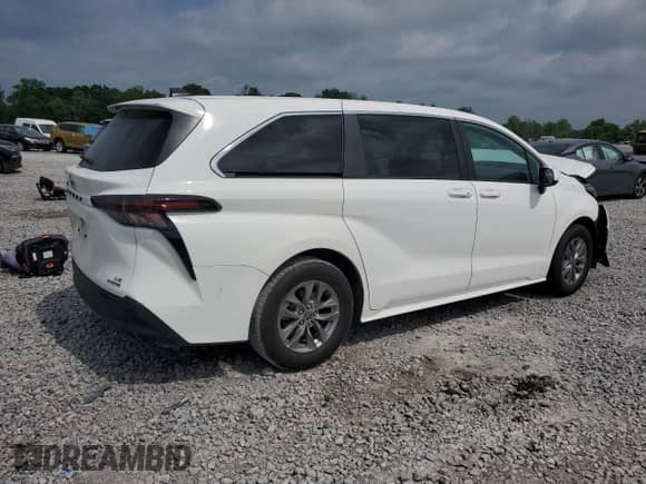2024 Toyota Sienna LE z VIN 5TDKSKFC7RS114510, wystawiony jako Copart lot #54939325 z przebiegiem 44 833 mil mil oraz Szkoda całkowita • Salvage title. Historia ofert i sprzedaży dostępna na DreamBid. Obrazek 3.