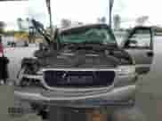 2001 GMC Sierra 1500 SLE z VIN 1GTEK19T31E144505, wystawiony jako Copart lot #85718505 z przebiegiem Nie podano mil oraz Szkoda całkowita • Salvage title. Historia ofert i sprzedaży dostępna na DreamBid. Obrazek 5.