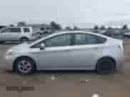 2015 Toyota Prius Four z VIN JTDKN3DU4F1913162, wystawiony jako IAAI lot #43353970 z przebiegiem 269 891 mil mil oraz . Historia ofert i sprzedaży dostępna na DreamBid. Obrazek 14.