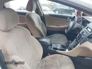 2014 Hyundai Sonata GLS с VIN 5NPEB4AC2EH926099, выставлен на аукционе IAAI как лот 43537846 с пробегом 223 373 миль миль и . История ставок и продаж доступна на DreamBid. Изображение 5.