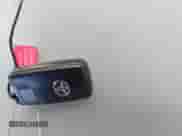 2012 Toyota Prius Two z VIN JTDZN3EU0C3122883, wystawiony jako IAAI lot #42934945 z przebiegiem Nie podano mil oraz . Historia ofert i sprzedaży dostępna na DreamBid. Obrazek 11.