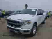 2020 Ram 1500 Big Horn z VIN 1C6RREFG3LN129718, wystawiony jako IAAI lot #42269424 z przebiegiem 97 387 mil mil oraz . Historia ofert i sprzedaży dostępna na DreamBid. Obrazek 18.