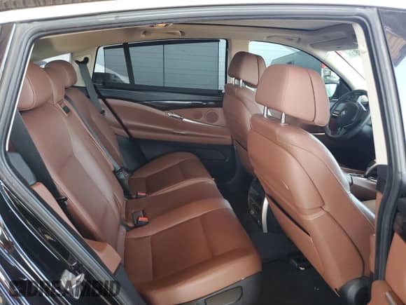 2014 BMW 5 Series с VIN WBA5M6C57ED085937, выставлен на аукционе Copart как лот 63325485 с пробегом 81 652 миль миль и Списание • Salvage title. История ставок и продаж доступна на DreamBid. Изображение 10.