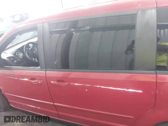 2014 Dodge Grand Caravan SE with VIN 2C4RDGBG3ER466291, listed as a IAAI auction lot 42801240 with 117,546 mi miles and . Bid and sale history available at DreamBid. Image 14.