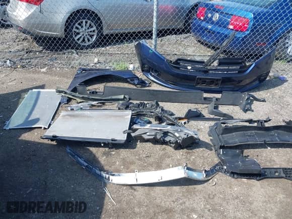 2024 Honda Odyssey EX-L with VIN 5FNRL6H64RB017151, listed as a IAAI auction lot 42606572 with 22,417 mi miles and . Bid and sale history available at DreamBid. Image 12.