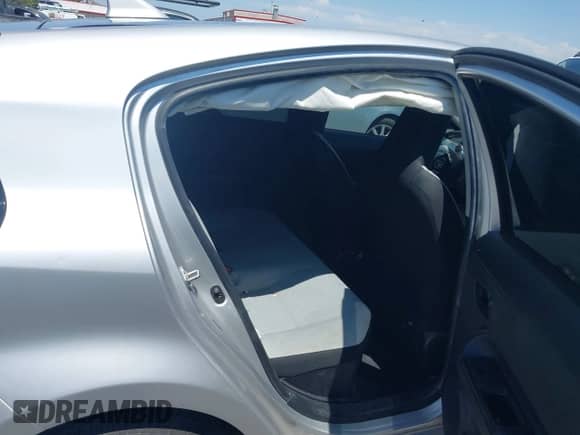 2015 Toyota Prius One z VIN JTDKDTB36F1098234, wystawiony jako IAAI lot #43056902 z przebiegiem 98 125 mil mil oraz . Historia ofert i sprzedaży dostępna na DreamBid. Obrazek 8.