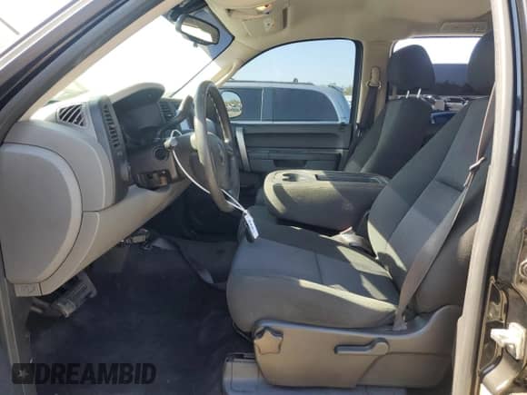 2012 Chevrolet Silverado 1500 LS z VIN 3GCPCREA4CG292246, wystawiony jako Copart lot #80839815 z przebiegiem 69 041 mil mil oraz Szkoda całkowita • Salvage title. Historia ofert i sprzedaży dostępna na DreamBid. Obrazek 7.