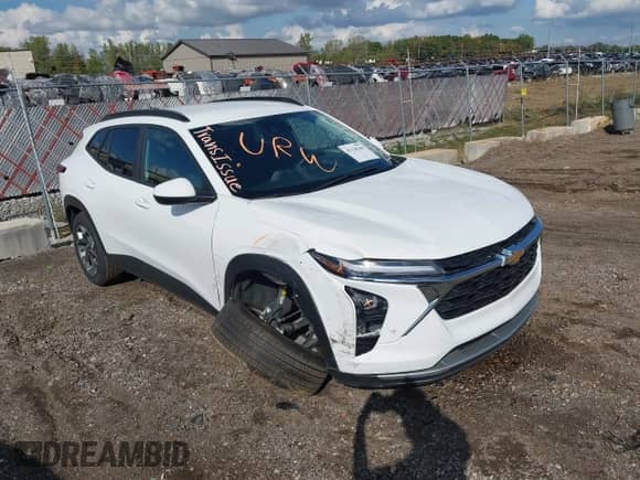 2025 Chevrolet Trax LT с VIN KL77LHEP5SC232635, выставлен на аукционе IAAI как лот 43320266 с пробегом 8 862 миль миль и . История ставок и продаж доступна на DreamBid. Изображение 1.