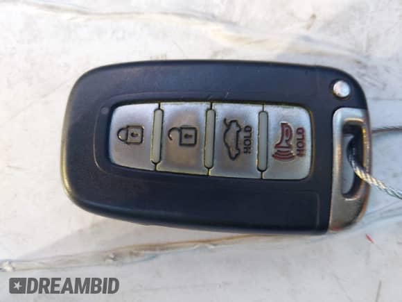 2013 Hyundai Sonata SE z VIN 5NPEC4ACXDH777372, wystawiony jako IAAI lot #43390082 z przebiegiem 107 207 mil mil oraz . Historia ofert i sprzedaży dostępna na DreamBid. Obrazek 11.