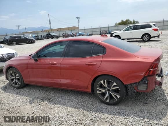 2020 Volvo S60 R-Design с VIN 7JR102FM0LG054888, выставлен на аукционе Copart как лот 65366655 с пробегом 65 106 миль миль и Списание • Salvage title. История ставок и продаж доступна на DreamBid. Изображение 2.