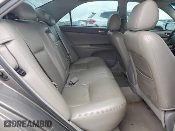 2005 Toyota Camry STD с VIN 4T1BE32KX5U540297, выставлен на аукционе Copart как лот 81882295 с пробегом 212 090 миль миль и Списание • Salvage title. История ставок и продаж доступна на DreamBid. Изображение 10.