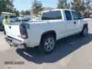 2001 GMC Sierra 1500 SLE z VIN 2GTEC19V111385026, wystawiony jako IAAI lot #42460014 z przebiegiem 228 621 mil mil oraz . Historia ofert i sprzedaży dostępna na DreamBid. Obrazek 4.