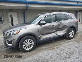 2016 Kia Sorento L with VIN 5XYPG4A3XGG077232, listed as a Copart auction lot 83948865 with 165,504 mi miles and Salvage title. Bid and sale history available at DreamBid. Image 1.