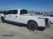 2017 Ford F-250 XL z VIN 1FT7W2B65HEE70419, wystawiony jako Copart lot #81698425 z przebiegiem 100 943 mil mil oraz Szkoda całkowita • Salvage title. Historia ofert i sprzedaży dostępna na DreamBid. Obrazek 2.
