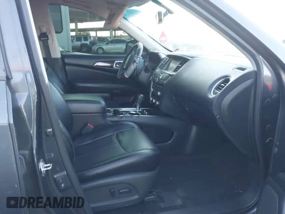2014 Nissan Pathfinder Platinum with VIN 5N1AR2MN4EC731530, listed as a IAAI auction lot 42590194 with 152,269 mi miles and . Bid and sale history available at DreamBid. Image 5.