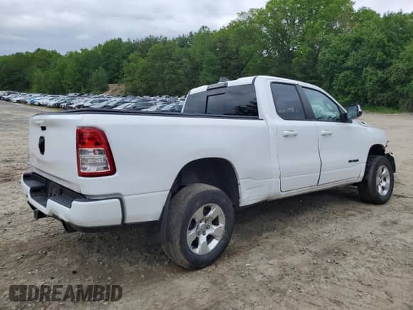 2021 Ram 1500 Big Horn z VIN 1C6SRFBT8MN734958, wystawiony jako Copart lot #58760045 z przebiegiem Nie podano mil oraz Szkoda całkowita • Salvage title. Historia ofert i sprzedaży dostępna na DreamBid. Obrazek 3.