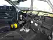 2022 Ram 1500 Laramie z VIN 1C6SRFJT5NN150651, wystawiony jako IAAI lot #43082621 z przebiegiem Nie podano mil oraz . Historia ofert i sprzedaży dostępna na DreamBid. Obrazek 5.