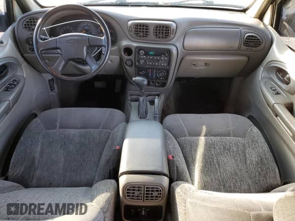 2003 Chevrolet TrailBlazer LS с VIN 1GNDS13S232152568, выставлен на аукционе Copart как лот 66187435 с пробегом 416 735 миль миль и Списание • Salvage title. История ставок и продаж доступна на DreamBid. Изображение 8.