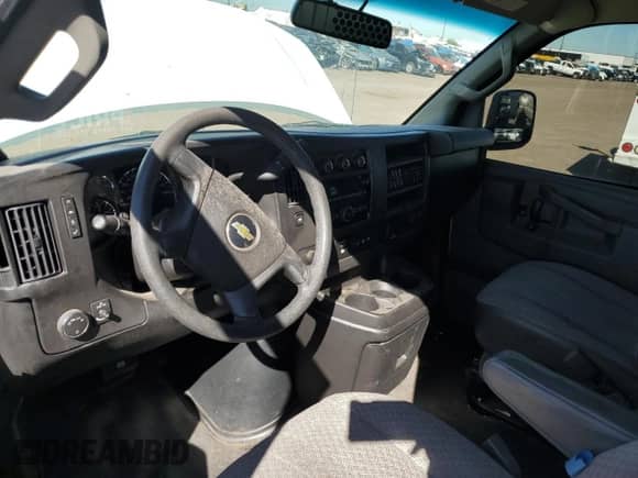 2018 Chevrolet Express Cargo с VIN 1GCWGAFP5J1198568, выставлен на аукционе Copart как лот 87061815 с пробегом 115 569 миль миль и Списание • Salvage title. История ставок и продаж доступна на DreamBid. Изображение 8.