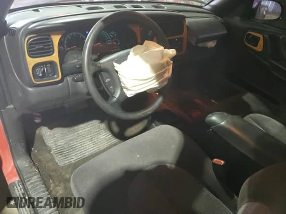 1999 Dodge Dakota SLT with VIN 1B7GL26Z4XS233613, listed as a Copart auction lot 89320955 with 221,289 mi miles and Clean title. Bid and sale history available at DreamBid. Image 8.