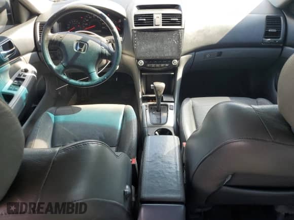 2005 Honda Accord EX-L с VIN 1HGCM66825A068031, выставлен на аукционе Copart как лот 61201175 с пробегом 221 371 миль миль и Списание • Salvage title. История ставок и продаж доступна на DreamBid. Изображение 8.