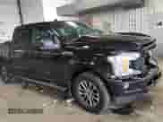 2018 Ford F-150 XLT z VIN 1FTEW1EP7JFB82021, wystawiony jako Copart lot #87015425 z przebiegiem 178 331 mil mil oraz Nie do naprawy • Non repairable. Historia ofert i sprzedaży dostępna na DreamBid. Obrazek 14.