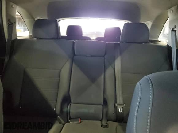 2017 Kia Sorento LX z VIN 5XYPG4A54HG305096, wystawiony jako Copart lot #67861585 z przebiegiem 164 976 mil mil oraz Czysty tytuł • Clean title. Historia ofert i sprzedaży dostępna na DreamBid. Obrazek 10.