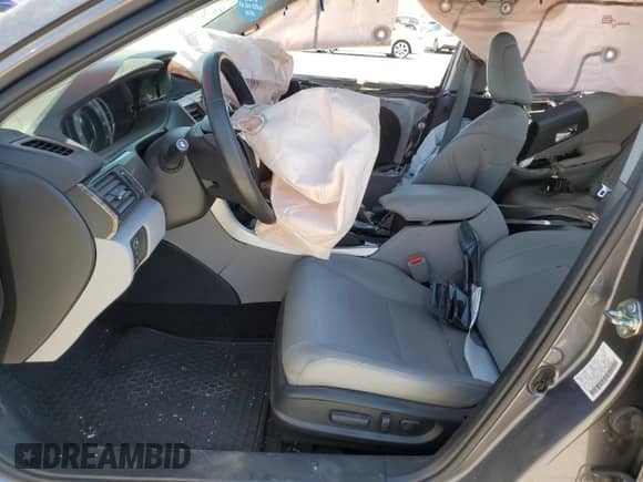 2016 Honda Accord Touring with VIN 1HGCR3F95GA029929, listed as a Copart auction lot 84046255 with Not provided miles and Salvage title. Bid and sale history available at DreamBid. Image 7.