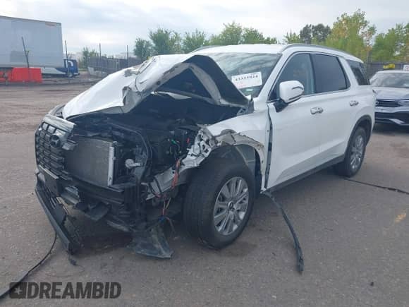 2025 Hyundai Palisade SEL with VIN KM8R2DGE6SU857604, listed as a IAAI auction lot 43323924 with 30,883 mi miles and . Bid and sale history available at DreamBid. Image 2.