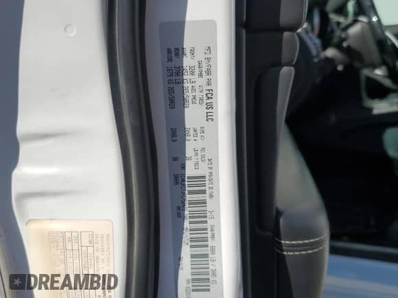 2015 Jeep Grand Cherokee Overland с VIN 1C4RJFCT1FC752472, выставлен на аукционе Copart как лот 60741515 с пробегом 171 992 миль миль и Списание • Salvage title. История ставок и продаж доступна на DreamBid. Изображение 13.