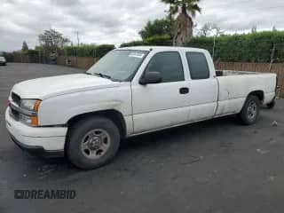 2003 Chevrolet Silverado 1500 LS with VIN 1GCEC19V93E158992, listed as a Copart auction lot 53287885 with 211,763 mi miles and Clean title. Bid and sale history available at DreamBid. Image 1.