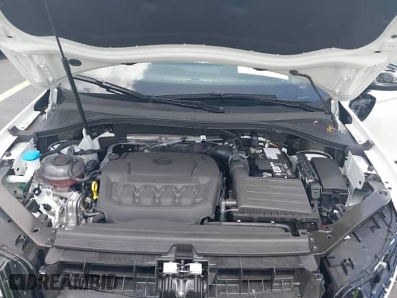 2024 Volkswagen Tiguan SE R-Line Black с VIN 3VVCB7AX5RM172323, выставлен на аукционе IAAI как лот 42501946 с пробегом 4 497 миль миль и . История ставок и продаж доступна на DreamBid. Изображение 10.