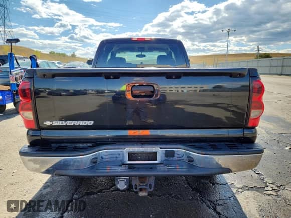 2006 Chevrolet Silverado 1500 LS с VIN 2GCEC19T361125636, выставлен на аукционе Copart как лот 84769275 с пробегом 100 683 миль миль и Чистый • Clean title. История ставок и продаж доступна на DreamBid. Изображение 6.